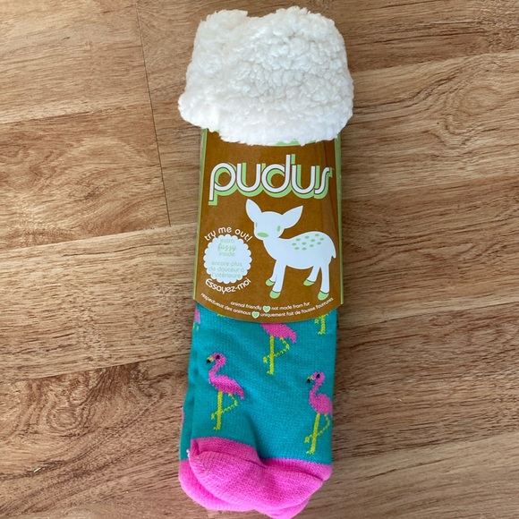 Pudus cozy Flamingo slipper socks NWT - Picture 1 of 2